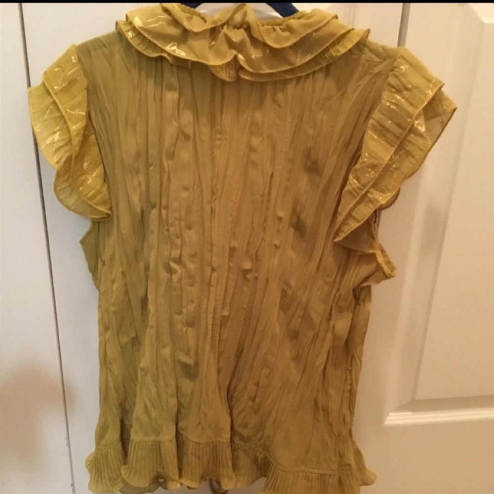 RUNWAY PARIS Olive Metallic Ruffled Top BNWOT - Picture 11 of 12